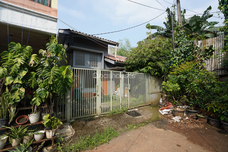 Jalan Palem Barat II Blok CC8 No.1 Bekasi