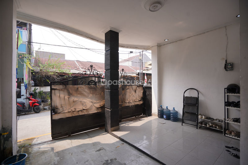Vila Mutiara Gading 2
