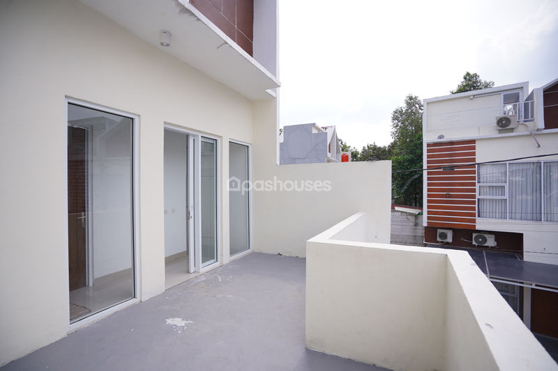 D'bale Cimuning Townhouse