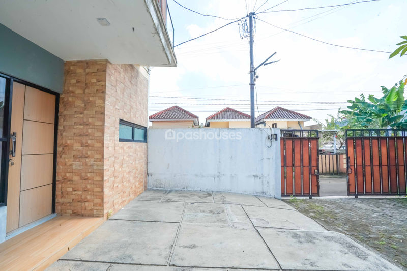 Perumahan Kirana Premier Blok D No.1