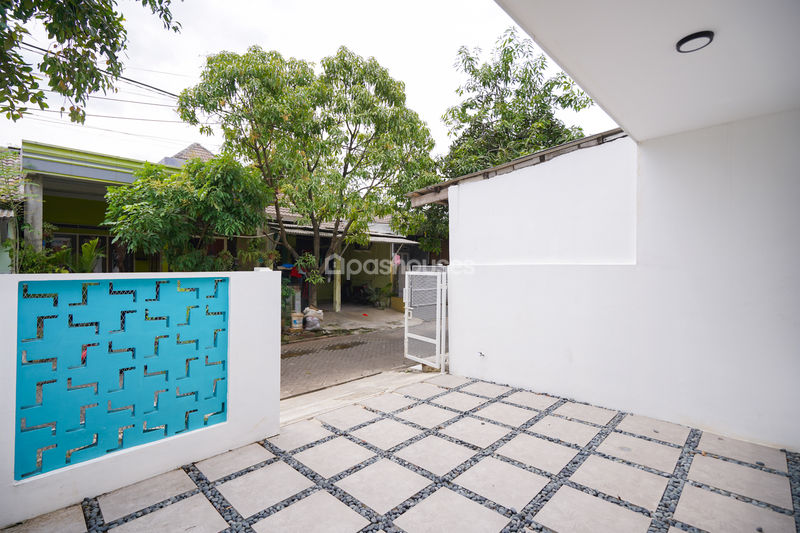 Bekasi Timur Regency Cluster Malachite Blok M8 No.36
