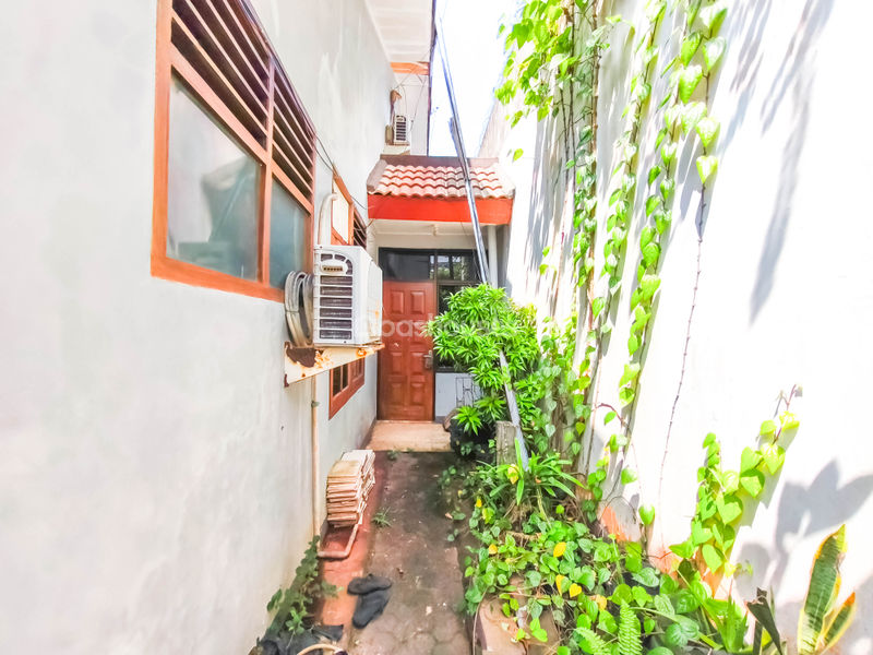Jalan Bangka Depok