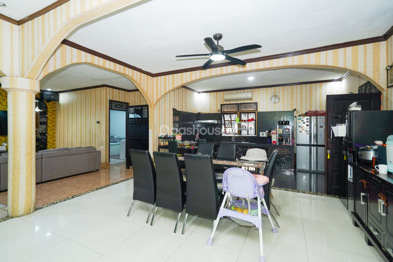 Jalan Atang Sendjaja No. 208 Bogor