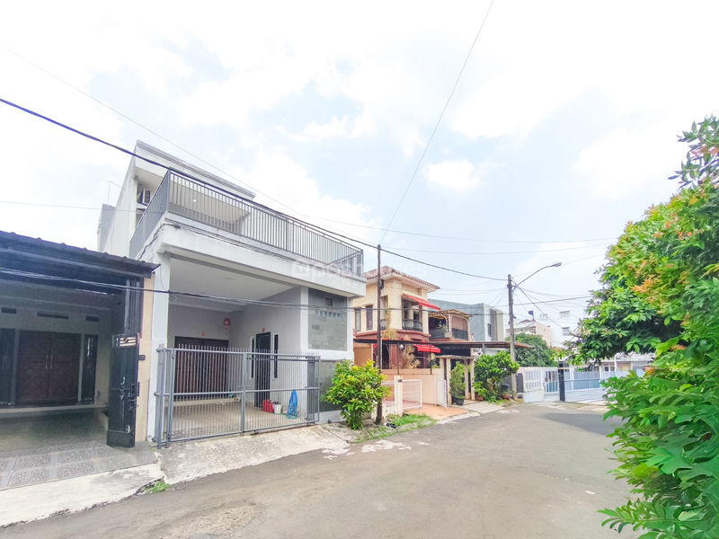 Graha Raya Cluster Bougenvile Loka Blok N6-15