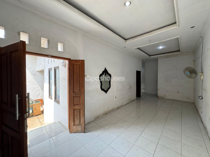 Jalan Flamboyan Blok B8