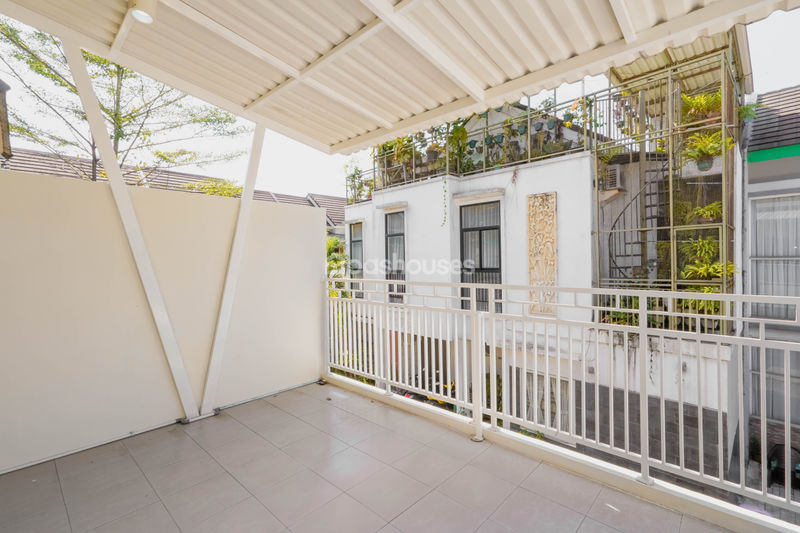 Perumahan Mahogany Grove Serpong