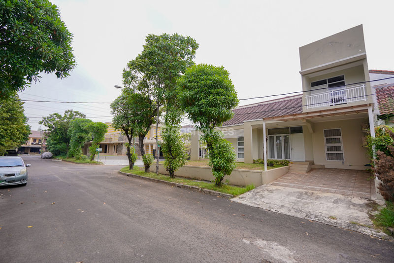Lippo Cikarang Meadow Green