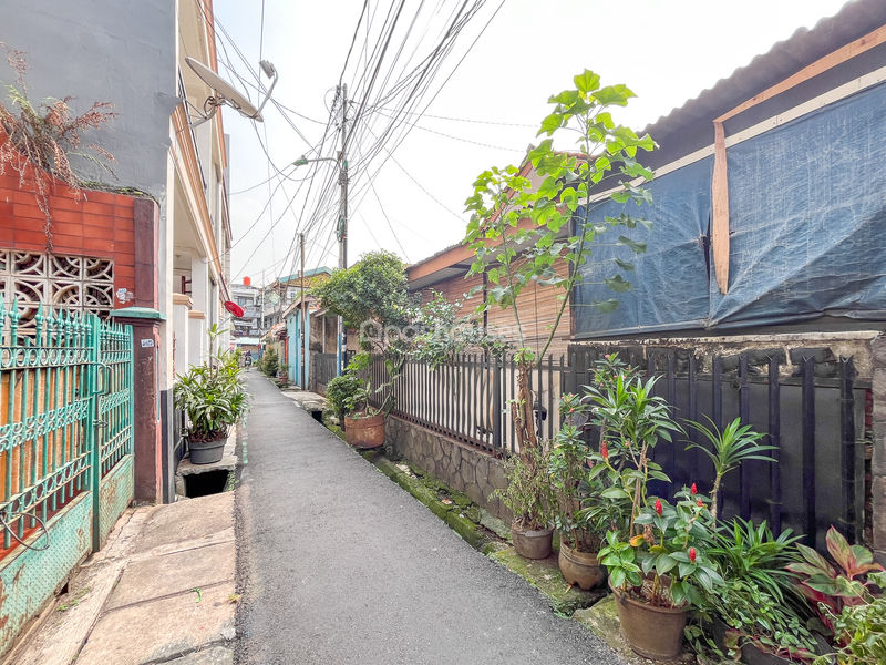 Jalan Penegak Gang VI No.5 Palmeriam