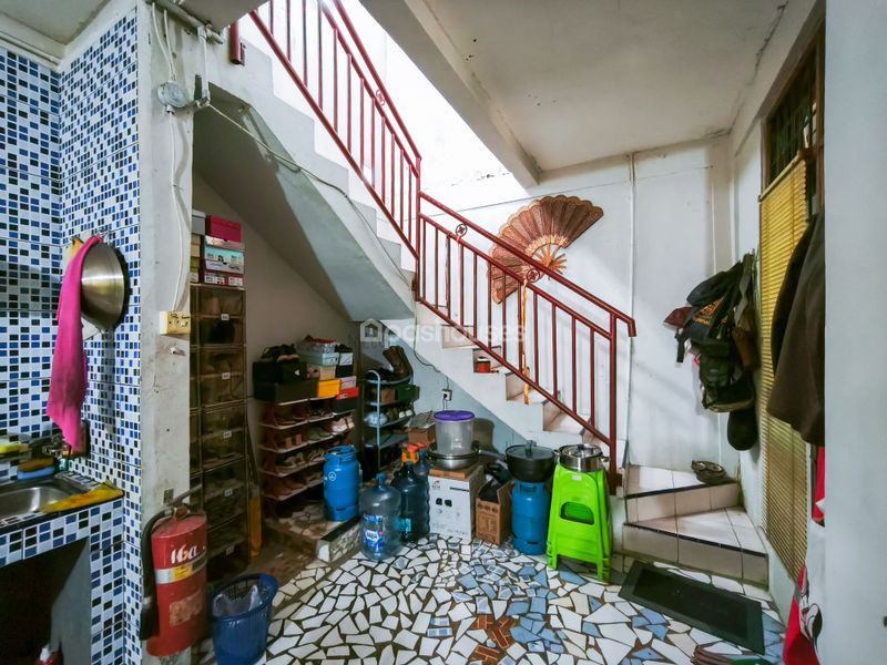 Jalan Sasak Panjang Permai Blok G2A No. 4 & 5