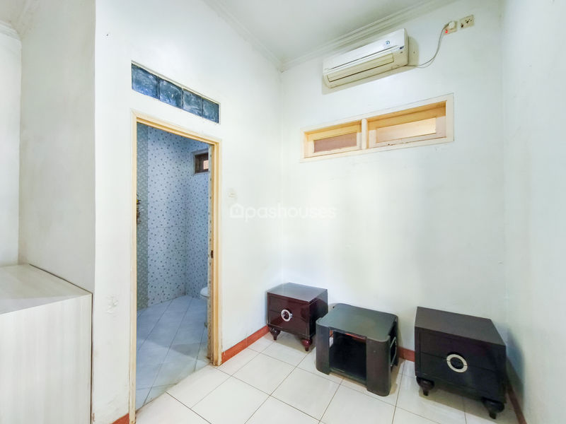 Jalan Karimata Blok U2 No.11