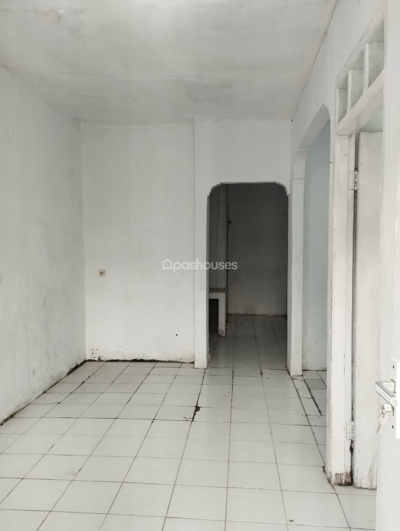 Perumahan Taman Kirana Surya Blok H 16 No. 32 & 31
