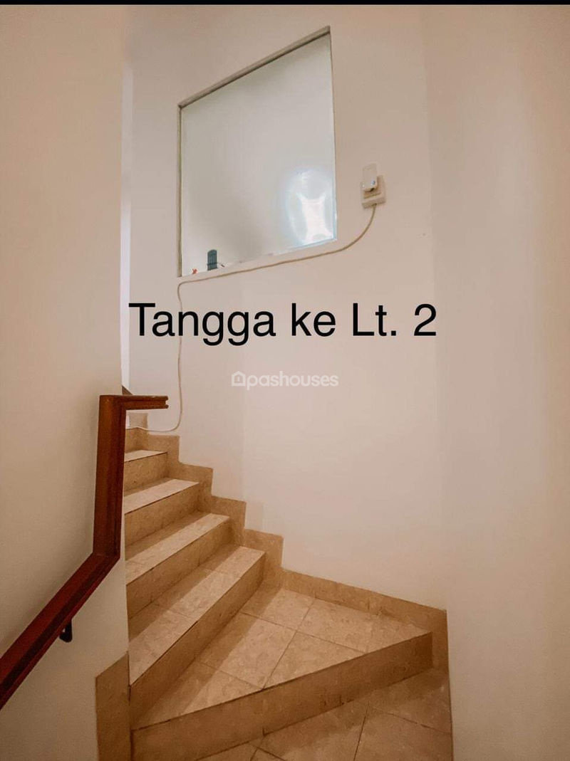 Perum Puri Laras 2