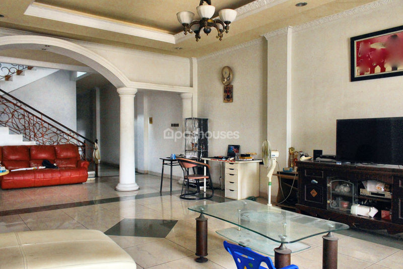 Jl Pintu Air 4