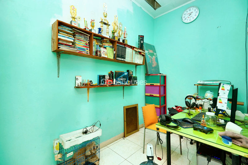 Jalan Palem Botol III