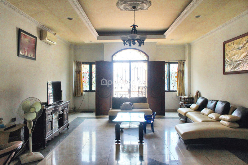 Jl Pintu Air 4