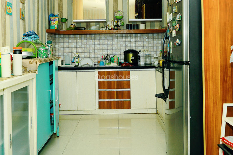 Greenwoods Residence
