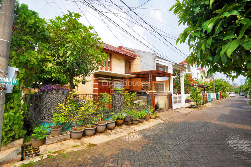 Bintaro Jaya Sektor 4 Blok A12/12