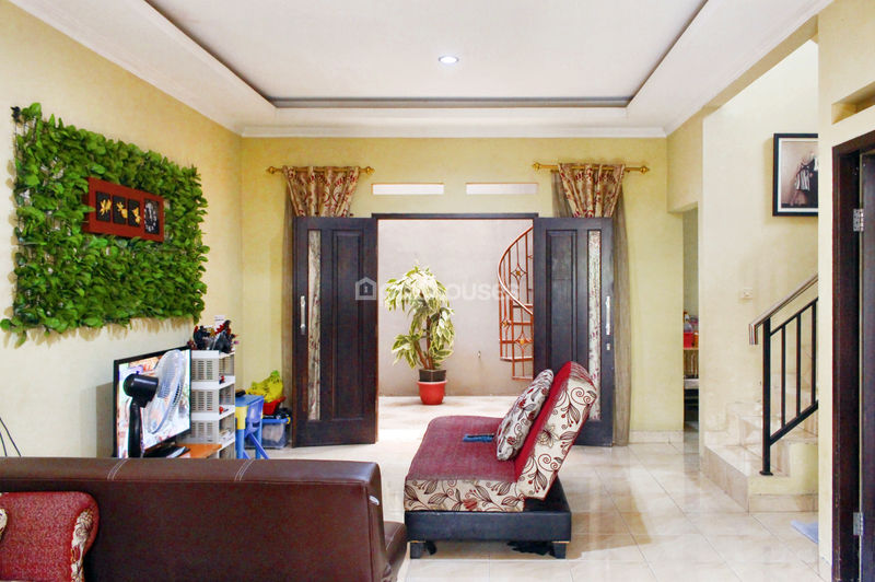 The Flower Residence III