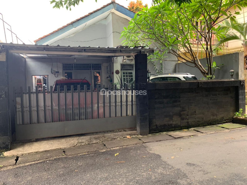 Jl. Flamboyan Raya No. 30