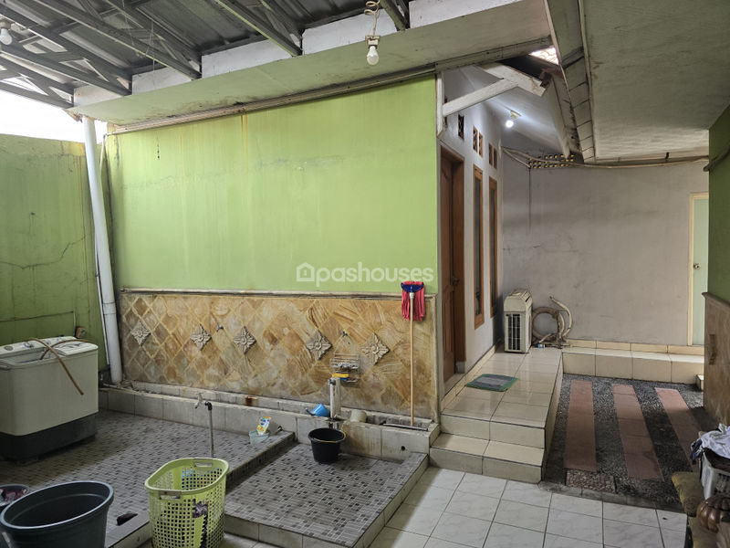 Jalan Pengayoman Selatan Tangerang