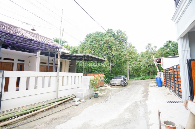Jalan Adhikarya V
