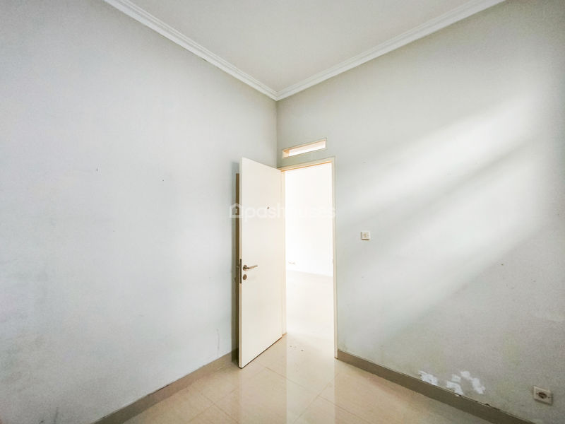 Metro Residence Cluster Pinewood Blok D3 No.9