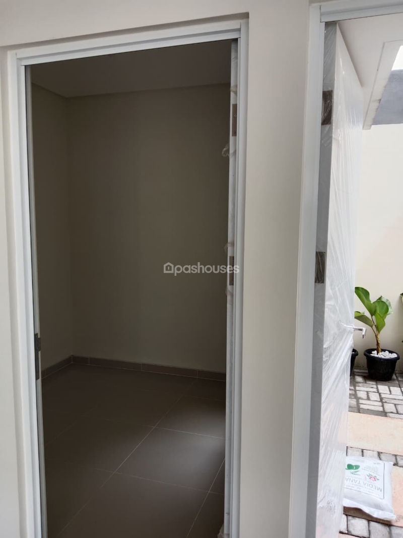 Paradise Serpong City Cluster Ecoscape Blok BC10 No.69