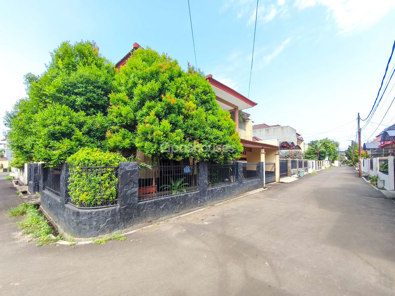 Jalan Alam Cirendeu Blok T11 No.9