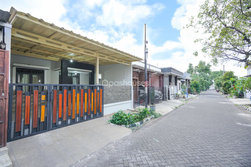 Bekasi Timur Regency Cluster Morganite Blok M11 No.23