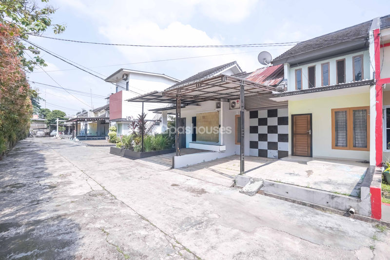 Perumahan Three Residence