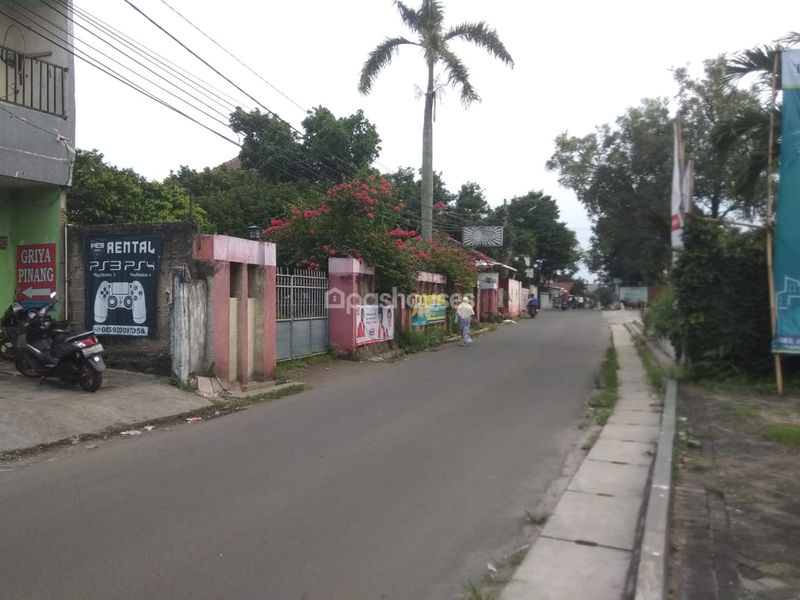 Jalan Pinus Bar. I