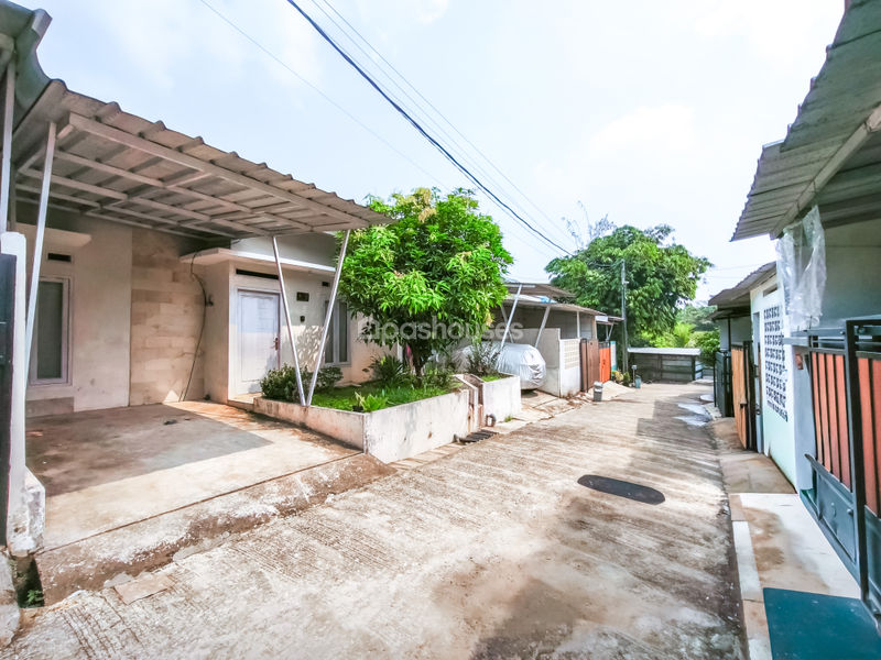Perumahan Diamond Lake Side Blok Q2 No.9