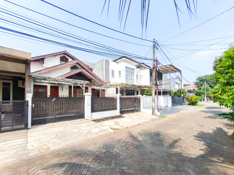 Bintaro Jaya Sektor 5 No.18