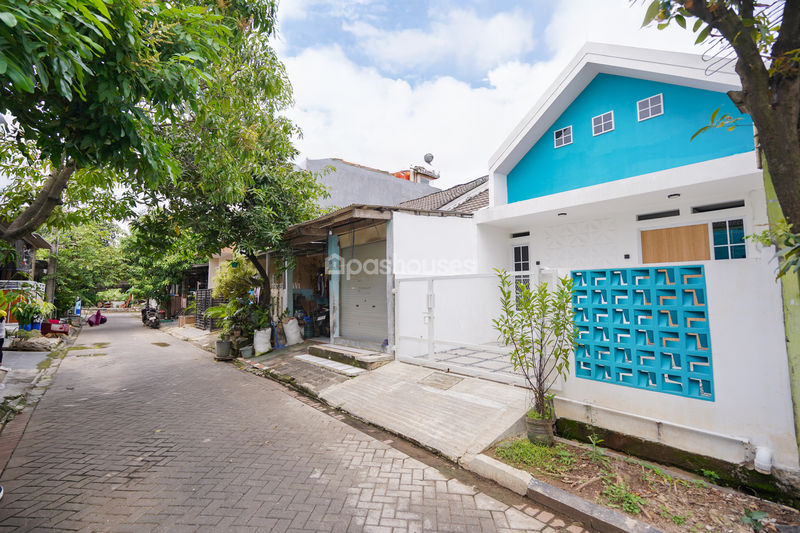 Bekasi Timur Regency Cluster Malachite Blok M8 No.36