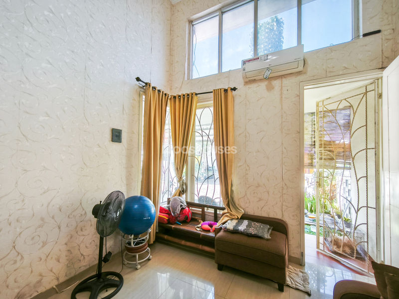 Tata Hill Townhouse Yasmin
