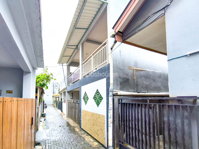 Jalan Tanah Seratus Ciledug