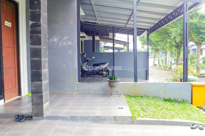 Arco Residence