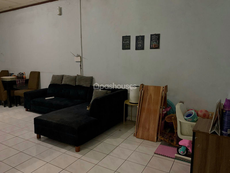 Jl. Flamboyan Raya No. 30