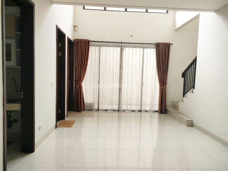 The Eminent BSD City