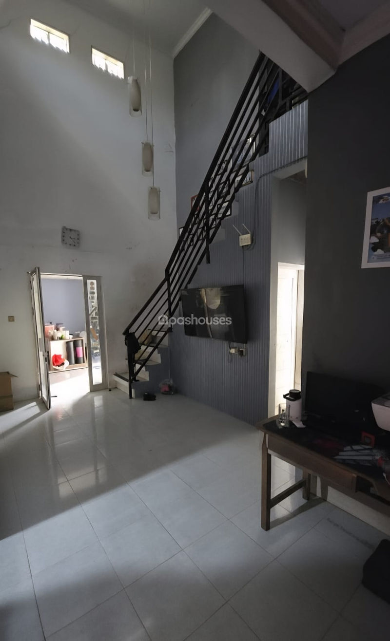 Jalan Terusan Barokah VI Blok H No.4