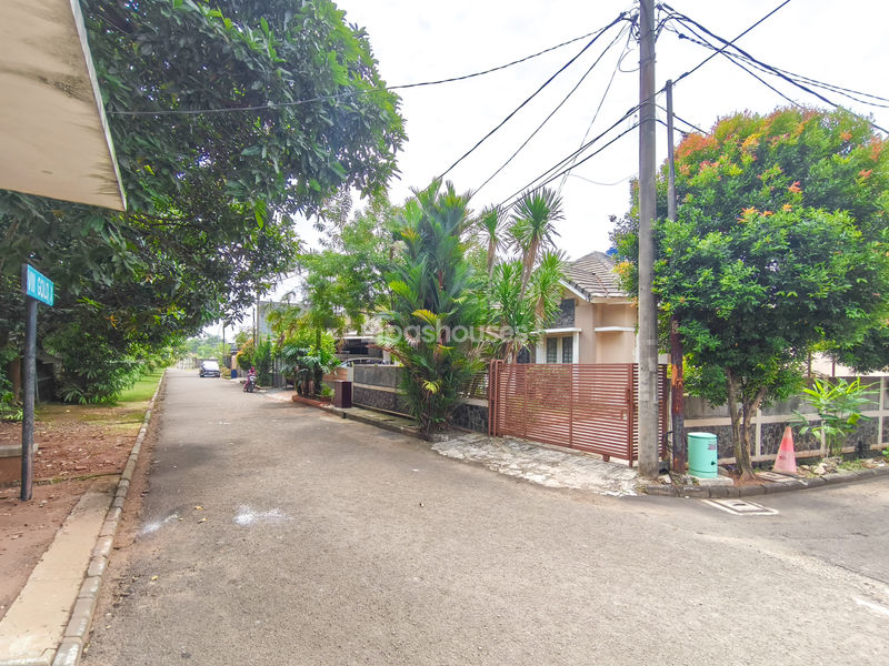 Serpong Park Cluster Gold G10