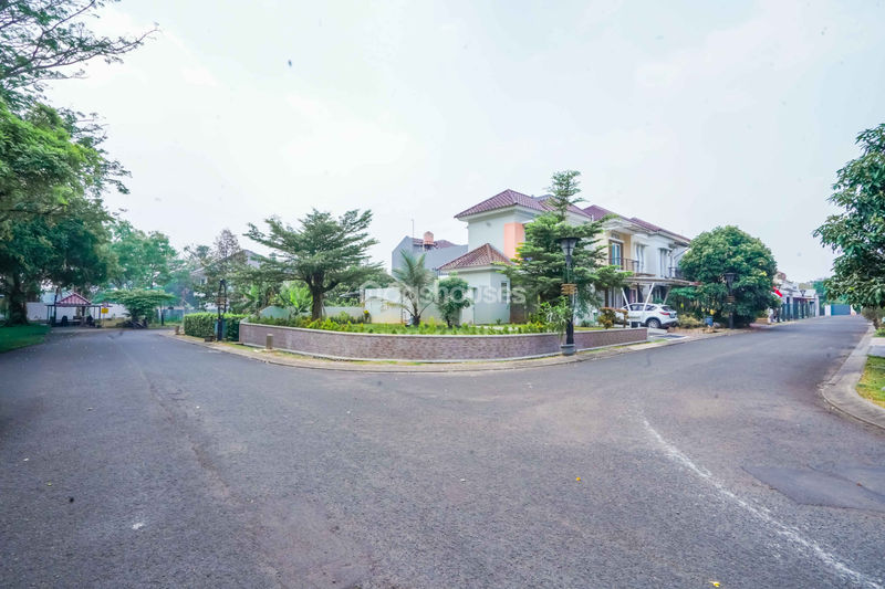Telaga Golf Sawangan Cluster Espanola