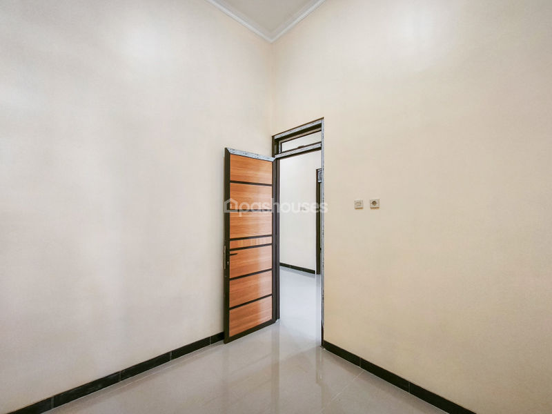 Perumahan Bukit Mekar Wangi Blok C8 No.16