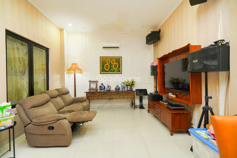 Villa Mutiara Cibubur 1