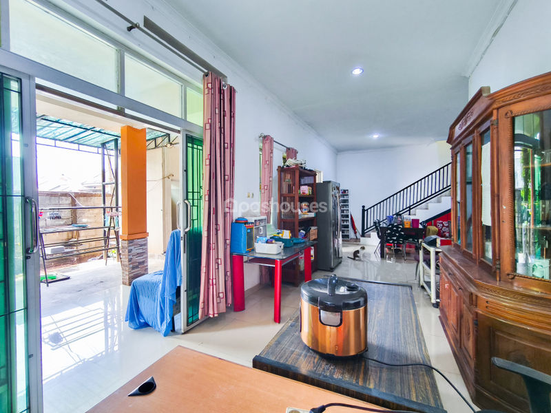 Jalan Kelurahan Pondok Rajeg