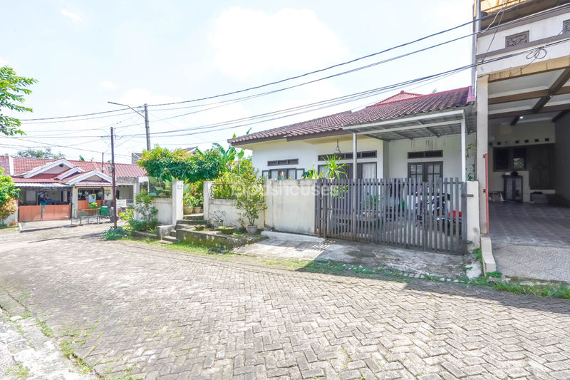 Perumahan Bukit Rivaria Sawangan