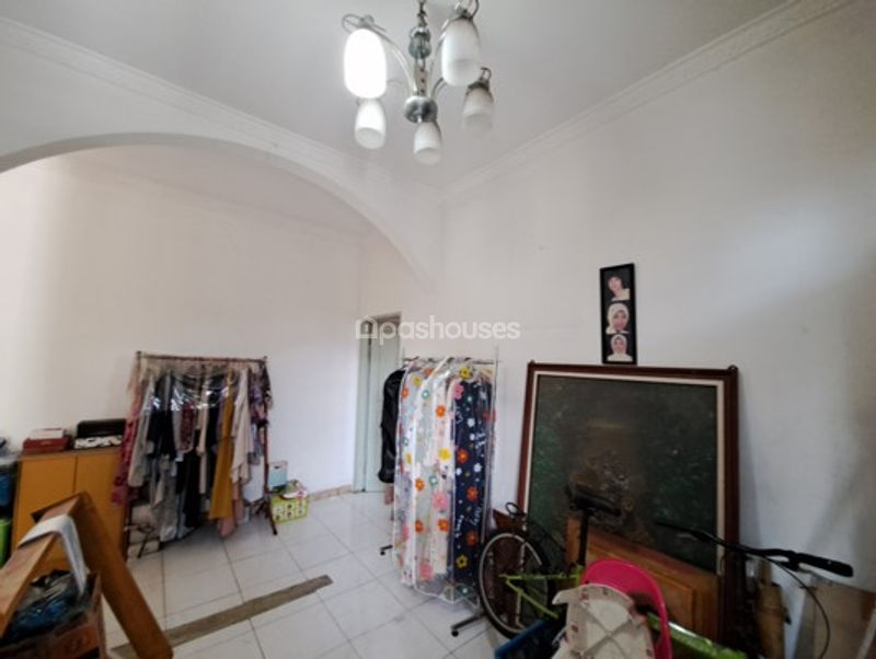 Jl Sinta  Nusa Jaya Karawaci