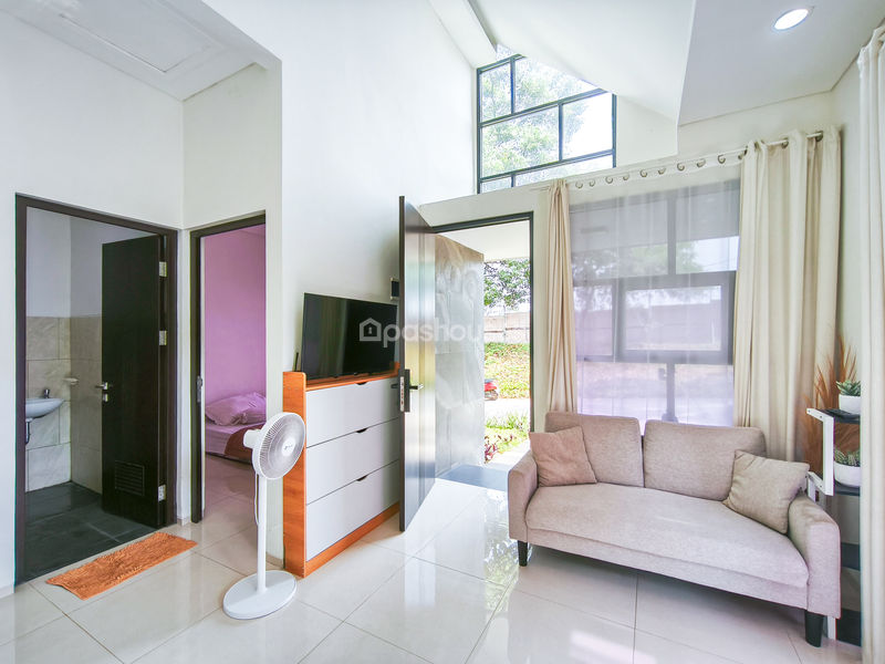 Cluster Golden Cikeas 