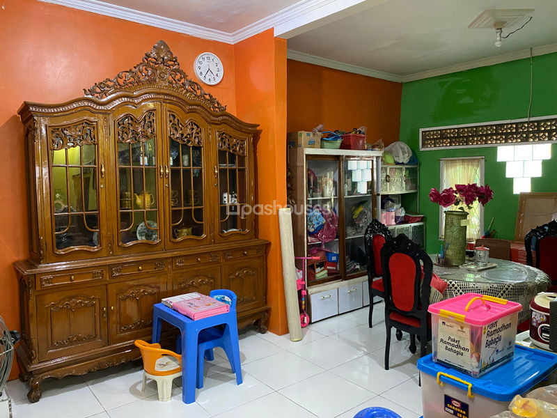 Perumahan Bumi Insani Blok B1 No.11