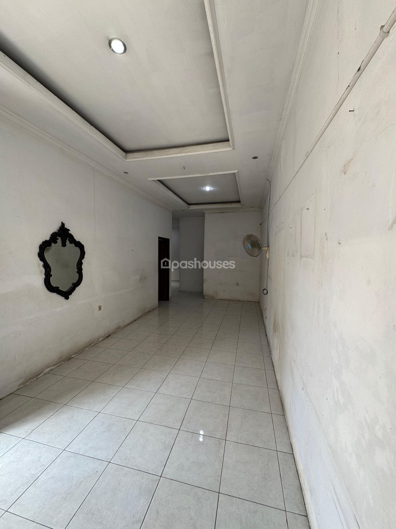 Jalan Flamboyan Blok B8